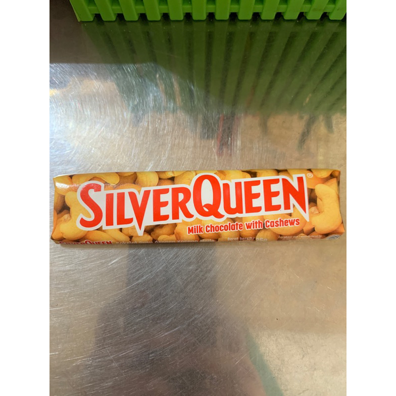 

silverqueen milk chocolate with cashews 25gr