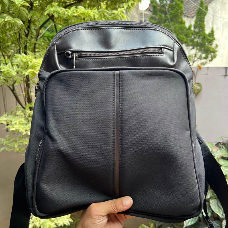 Tas Bacpack ELLE Wanita Second