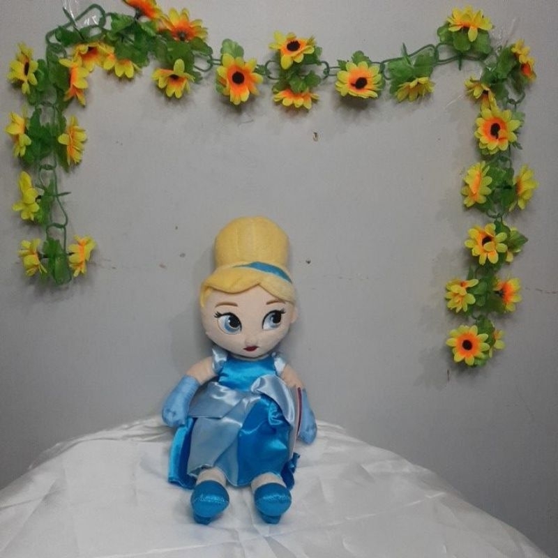 boneka cinderella disney nevada