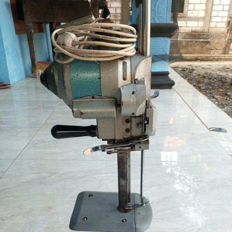Mesin Potong Kain KM 5 inch & 10 inch
