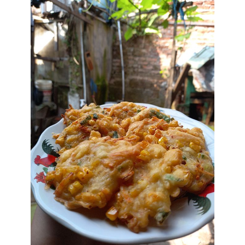 

Bakwan Wortel Jagung by Dapoerganis (5 pcs)
