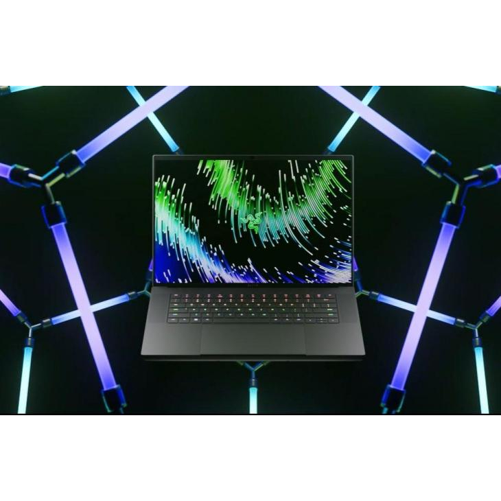 RAZER BLADE 16 i9-13950HX 16GB 1TB RTX4070 8GB 16" QHD+ 240Hz W11