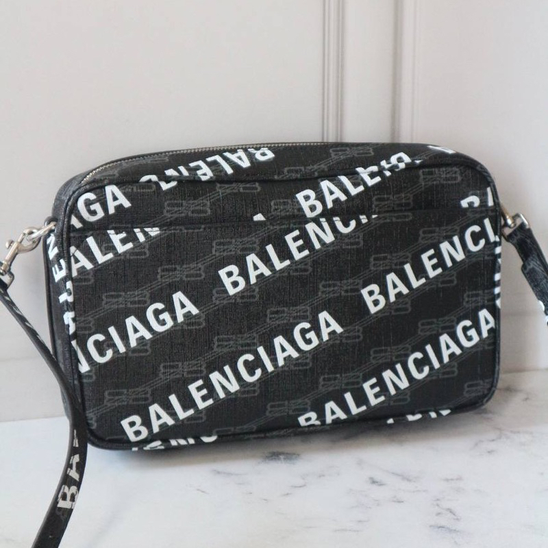 Balenciaga BB camera all over logo black