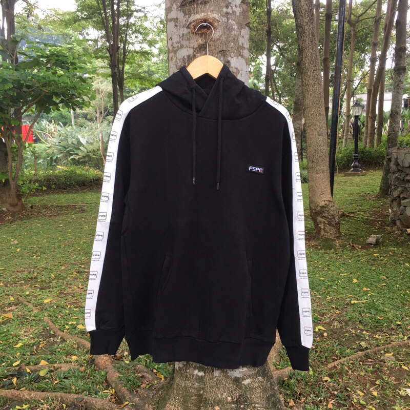 FSPM SPELLOUT BLACK HOODIE