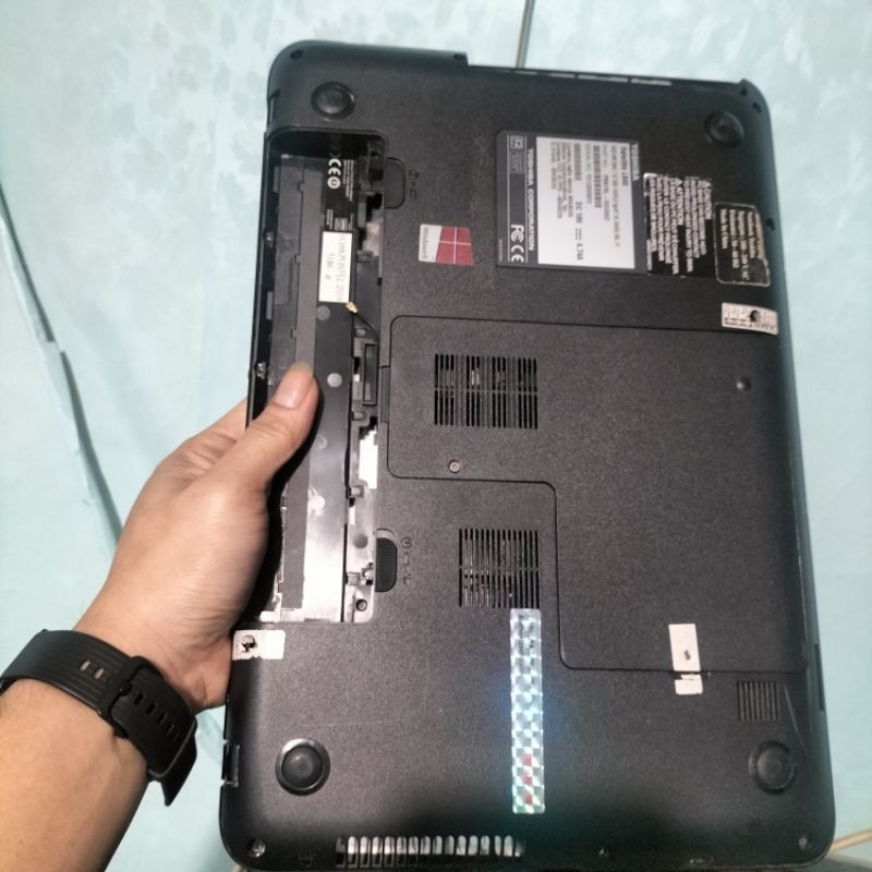 casing toshiba c800 c840 c800d L800 L800d