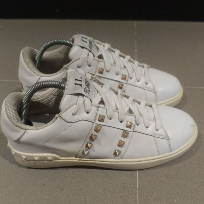 sepatu Italy Valentino Garavani