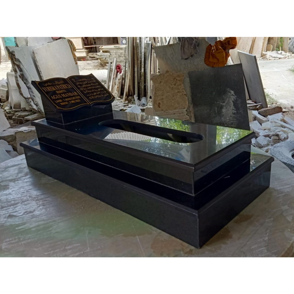 Kijing Granit Anak Dua Tingkat