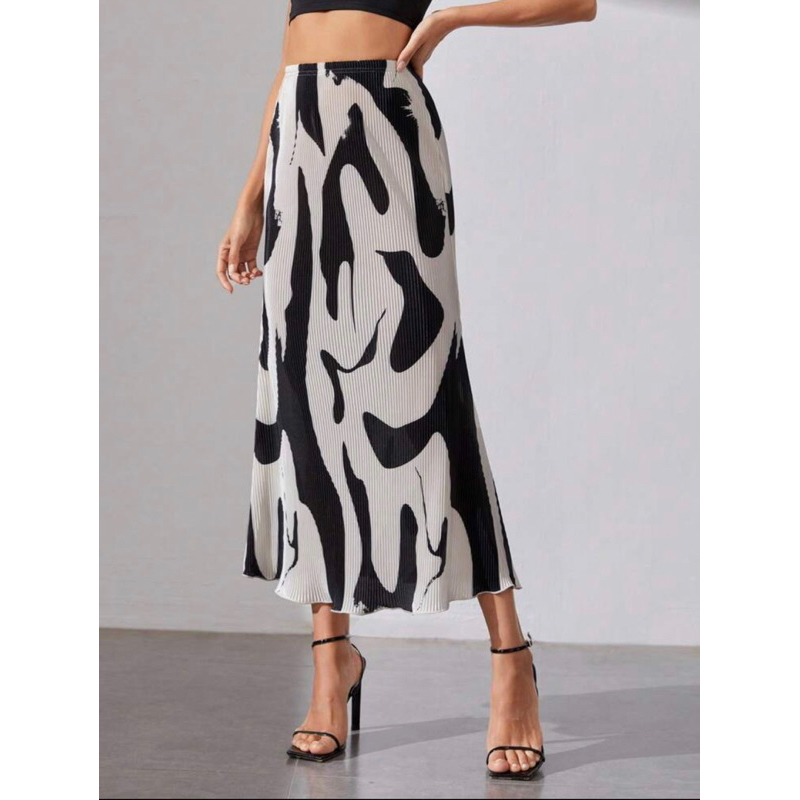 shein tall graphic print skirt