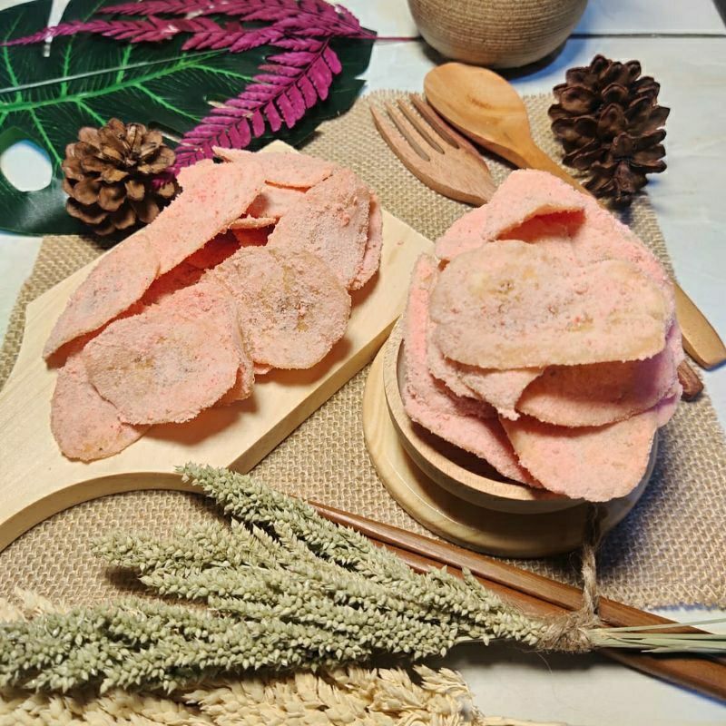 

Keripik Pisang Kepok Strawberry 250gr