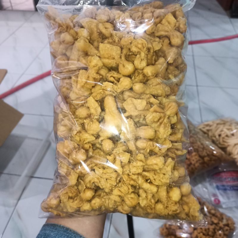 

Pangsit Abon Cumi 1kg