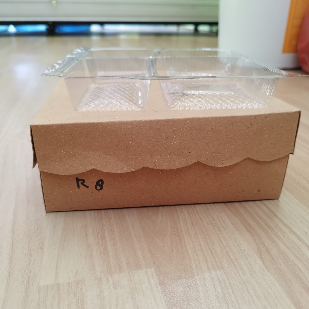 Paket Kotak Nasi Coklat R8 dan Mika sekat 4 ukuran 18x18x7