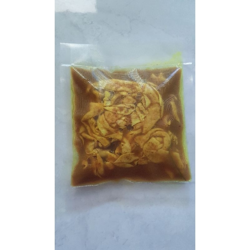 

Usus ayam kuning ( hip ) Frozen