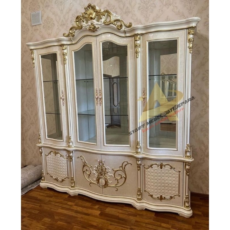 almari pajangan pintu kaca/lemari piring dan gelas/finesing glod emas luxury classic Modern