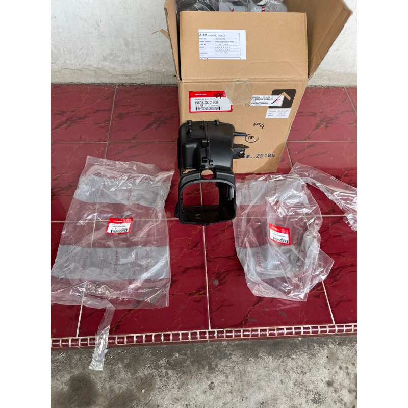 COVER / TUTUP MESIN ATAS BAWAH / SHROUD INLET EXHAUST BEAT FI ESP 2015 STARTER KASAR ORIGINAL