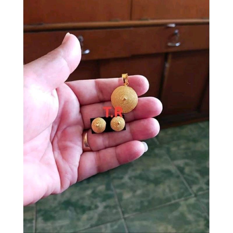 Acc Liontin Borobudur Emas 24K Kadar 99,99%.