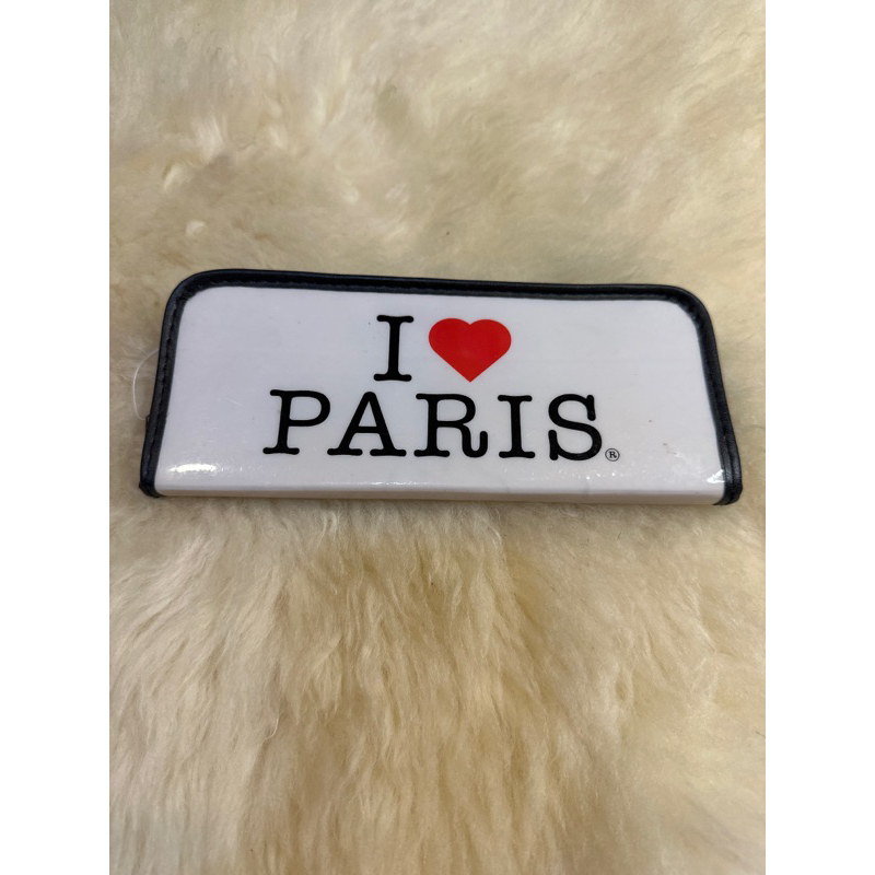 

TEMPAT PENSIL PARIS