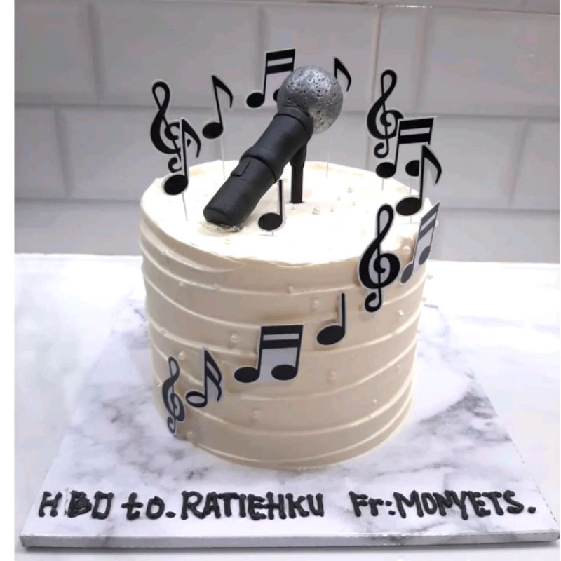 

Custom Cake/Music Theme/BirthdayCake/Aldora Bakery