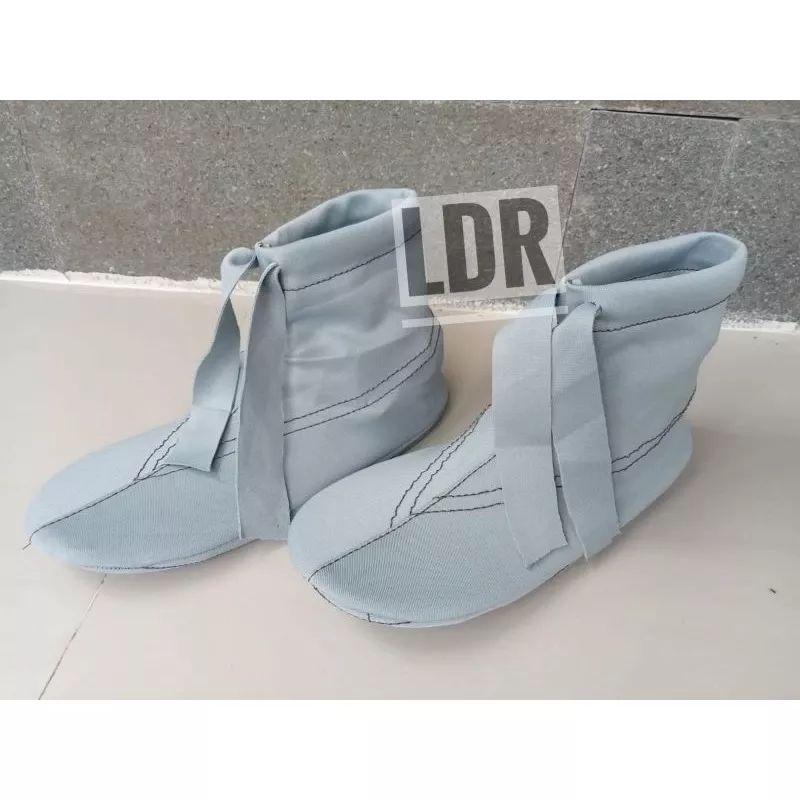 Sepatu anti keong sawah model baru pendek