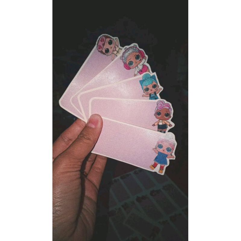 

stiker label karakter