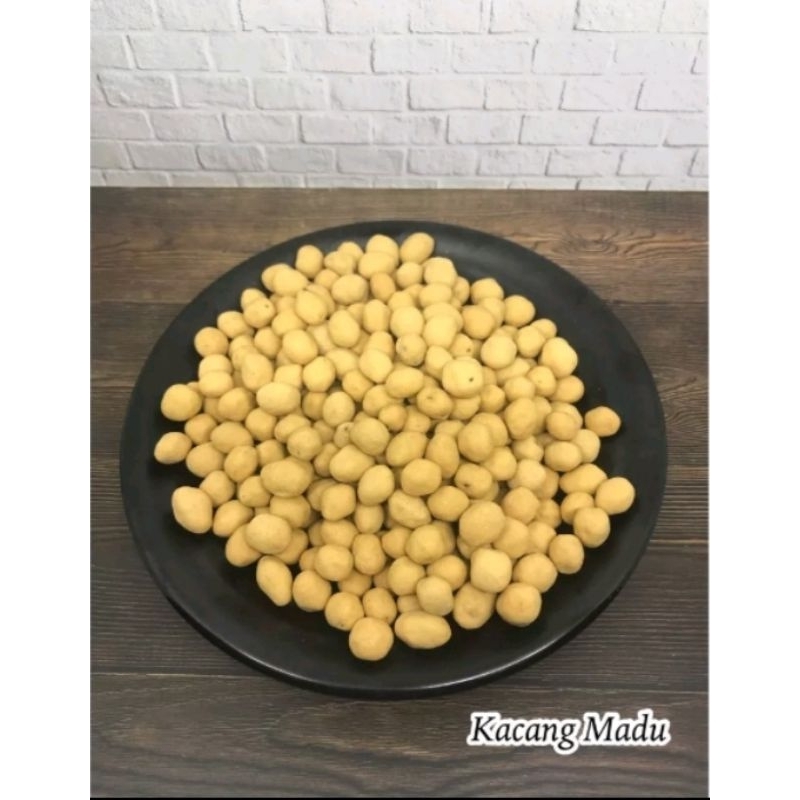 

Cemilan Kacang Madu / Makanan Ringan Kacang / Snack Kacang / 500grm