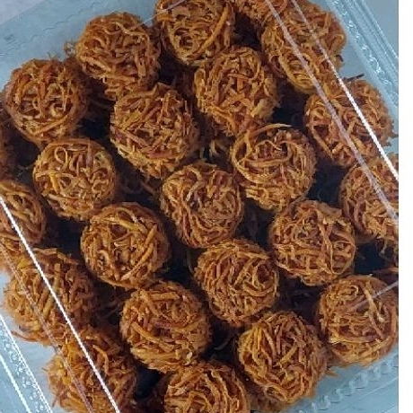 

GRUBI CARANG MAS ISI 50 BERAT 400 GR CAMILAN JADUL UBI MANIS