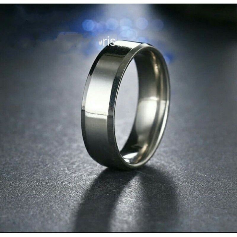 Cincin titanium silver polos
