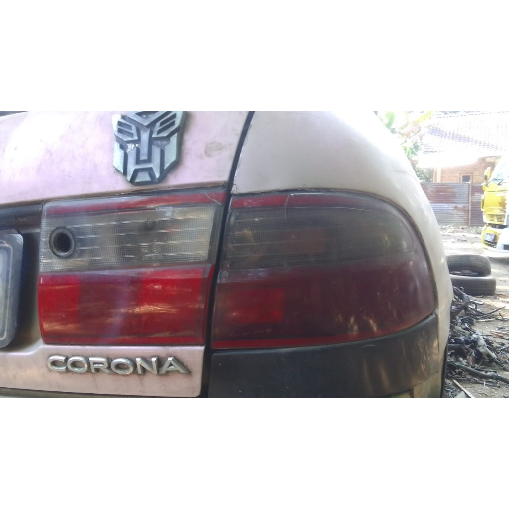 Stoplamp belakang kanan kiri Corona Absolute