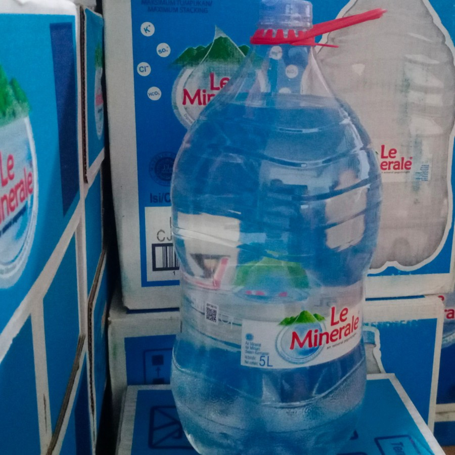 air mineral le minerale galon 5L 5 liter sekali pakai