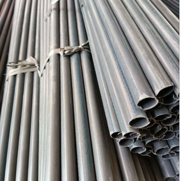 Pipa 5/8 Abu Abu Tebal Per 3.9 Meter