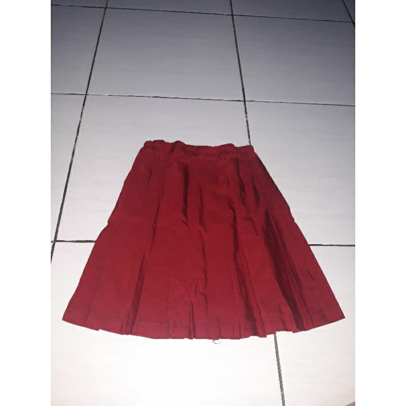 Rok Sekolah SD Merah, ukuran M, bekas