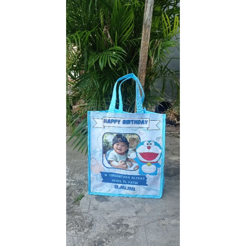 

Tas ulang tahun custom