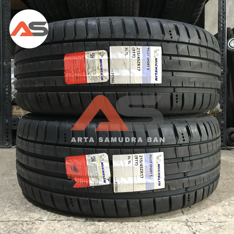 Ban Michelin Pilot Sport 5 PS5 215 / 45 R 17 R17
