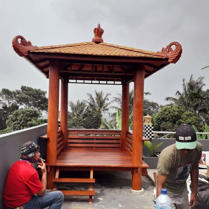 Gazebo kayu kelapa