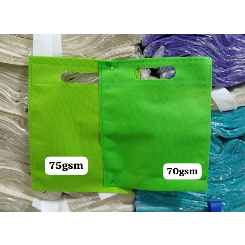 

Goodie Bag Model OvaL 20x26 Ketebalan Bahan 70gsm & 75gsm Harga PER 1 KODI (ISI 20PCS)