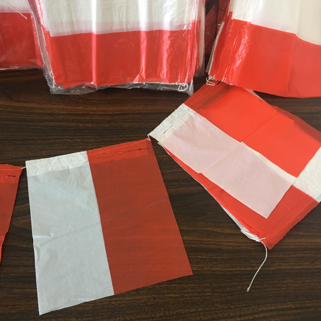 Bendera Merah Putih Plastik + TALI isi 40 Pcs | Bendera Merah Putih | Hiasan HUT RI