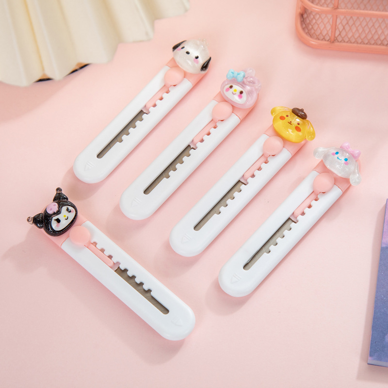

1pc cutter sanrio / pisau kecil sanrio / cutter curomi