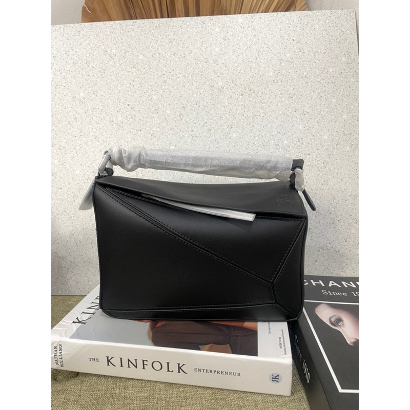 LOEWE PUZZLE AUTHENTIC MIRROR