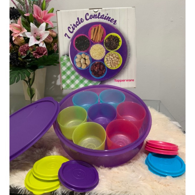 7 circle Container (isi 8) Tupperware new