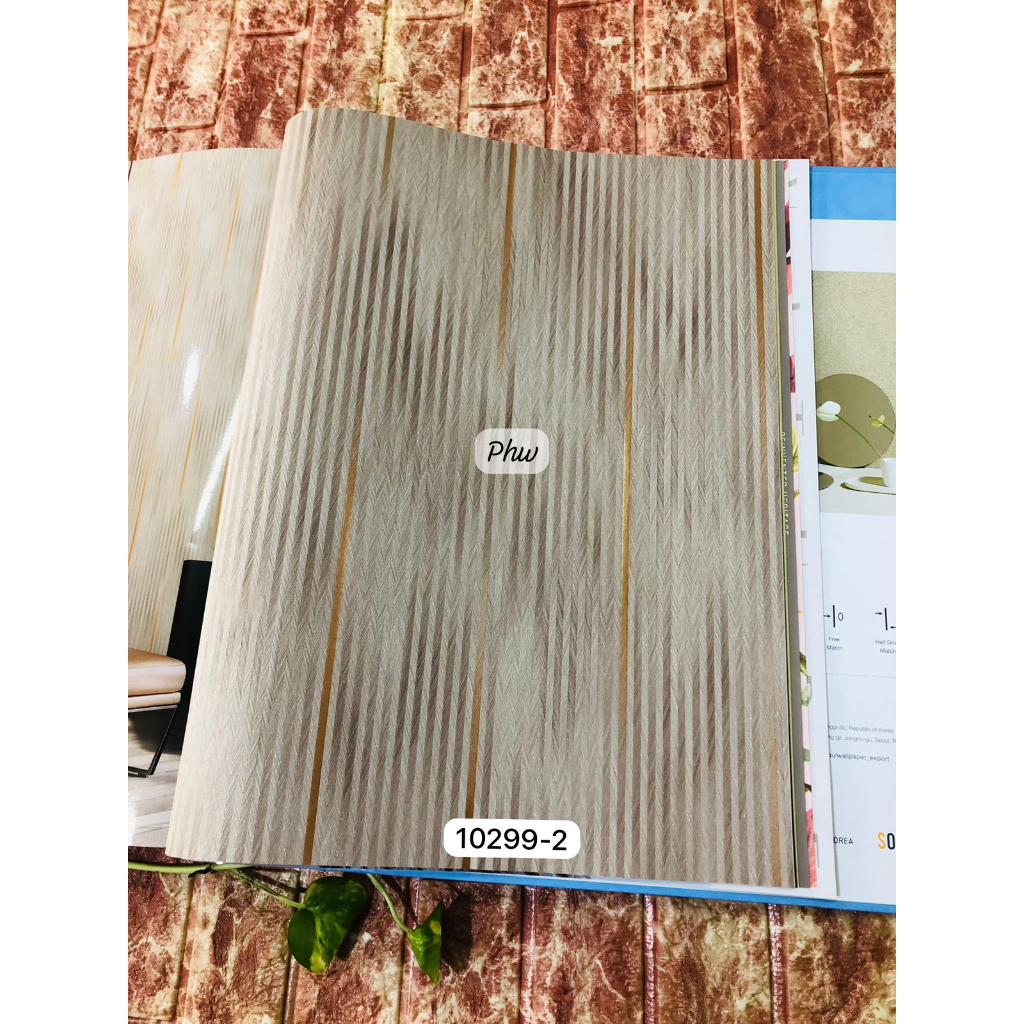 WALLPAPER DINDING KOREA POLOS SERAT GARIS ORNAMEN GOLD MODERN MINIMALIS CHOICE
