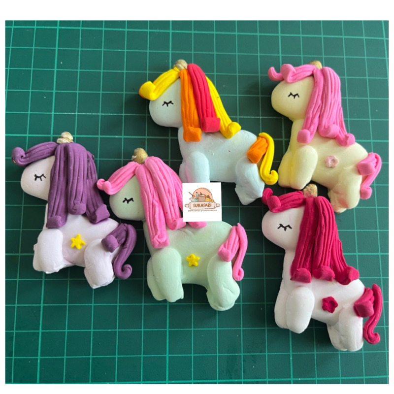 

Gumpaste pony isi 5 pc Little pony hiasan cake decoration