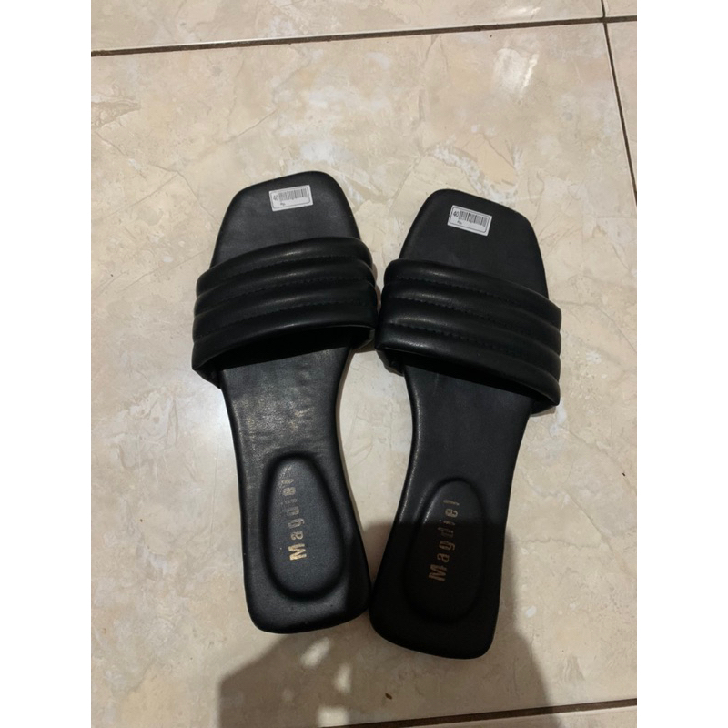 Sandal Magdiel (New)