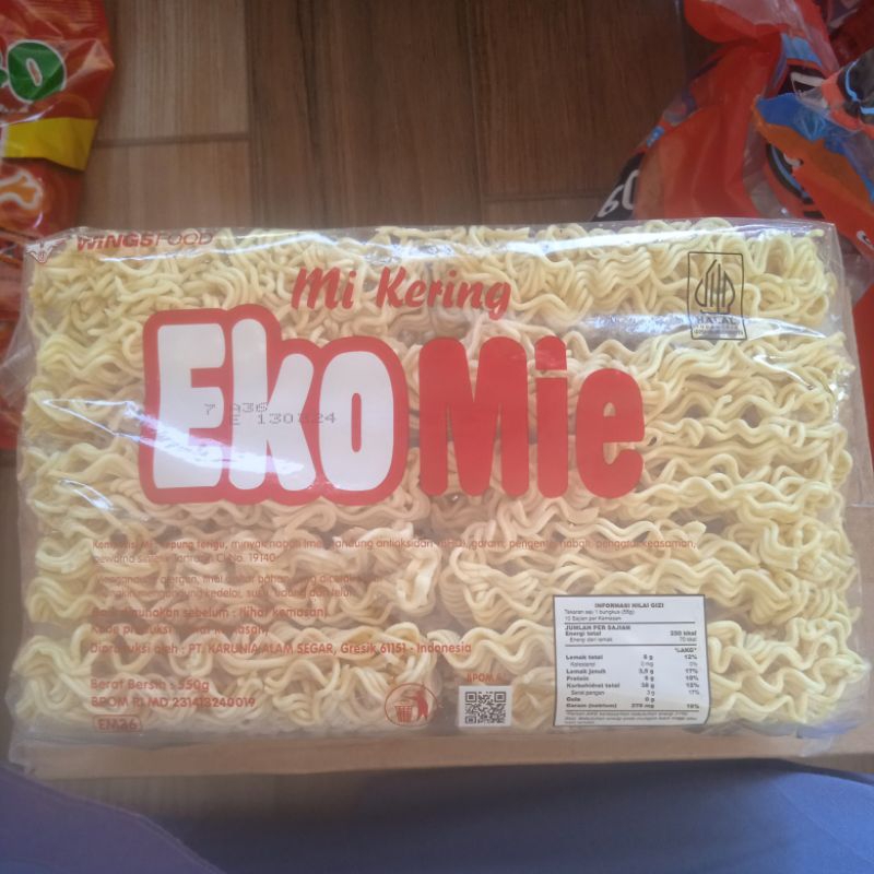 

Mie kering ekomie