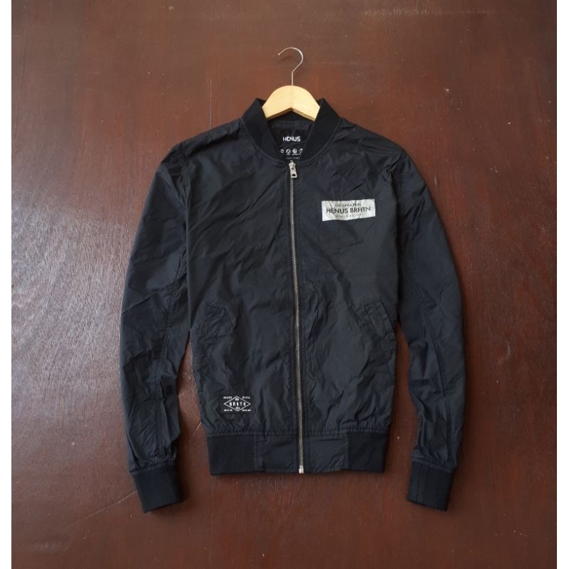 Henus Edwin bomber jaket size M (65x53) kondisi mulus
