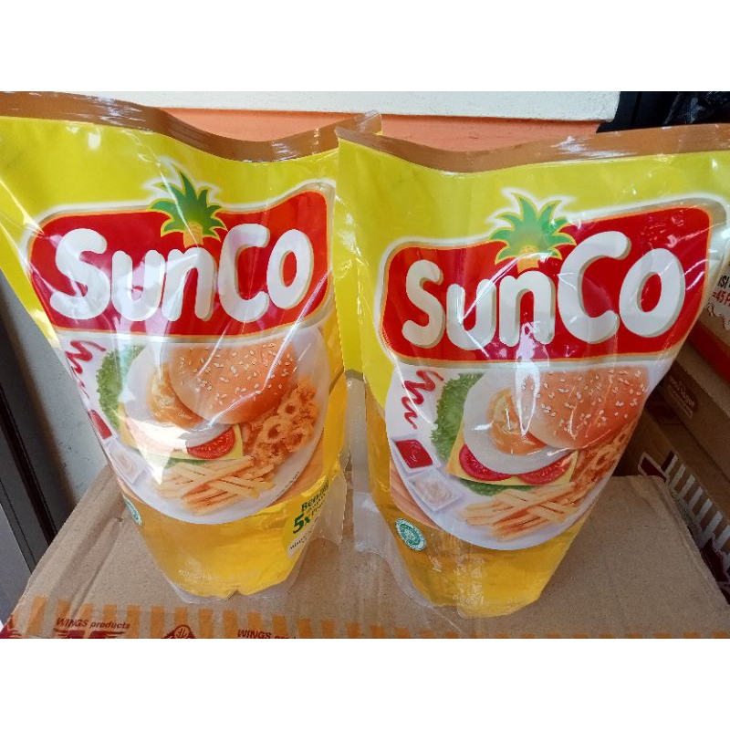 

sunco minyak goreng 2L pouch