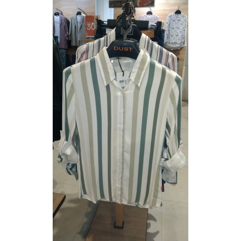 Kemeja DUST