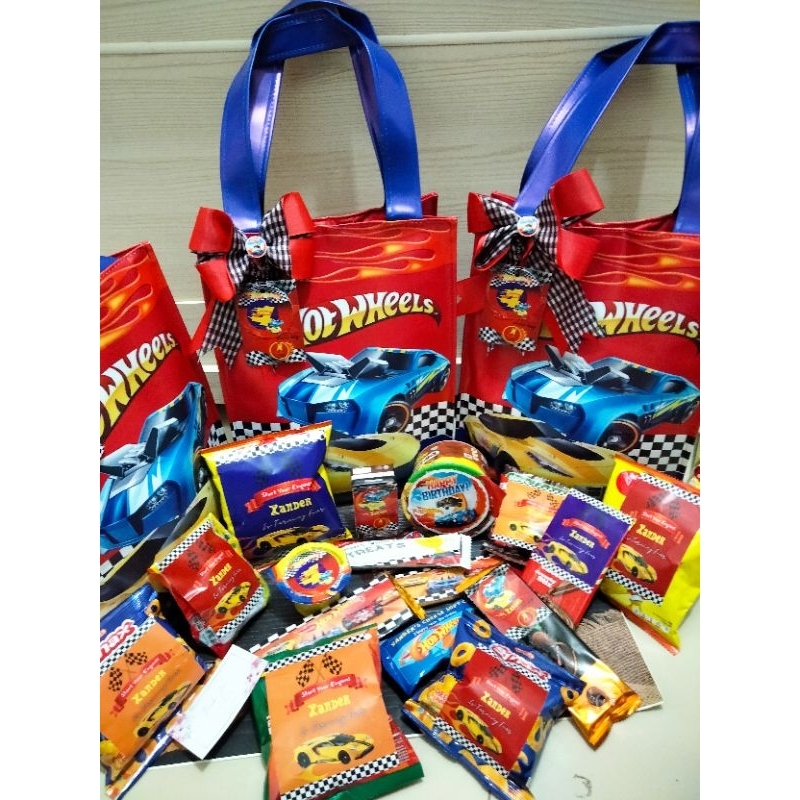 

Custom Hampers B'Day Hot Wheals Premium Paket