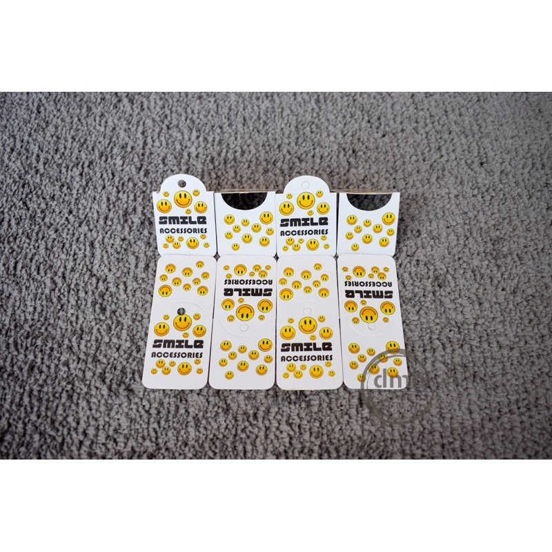 

KAR KOTAK LABEL SMILE KECIL (ISI 85-90 pcs) CARD KAR AKSESORIS KAR KOTAK HIASAN