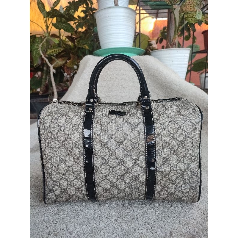 tas tangan guci Boston