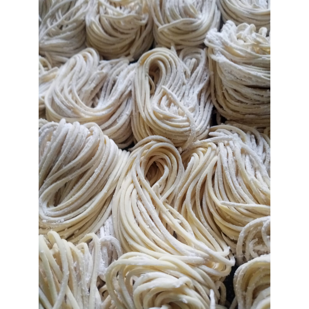 

Mie basah biasa untuk mie ayam mie setan dan mie gacoan 1 kg