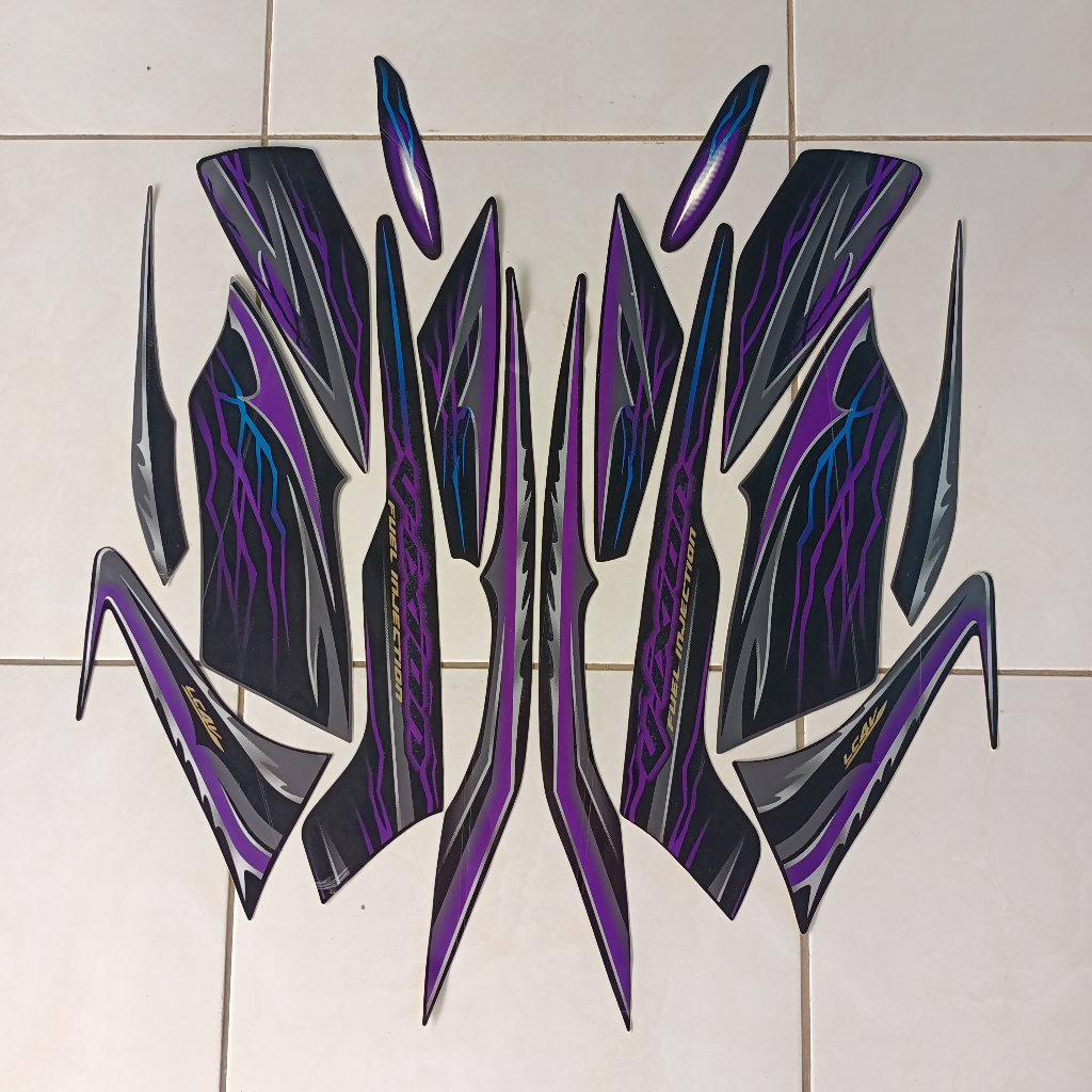 stiker striping yamaha vixion 2010 old hitam lis body standar original